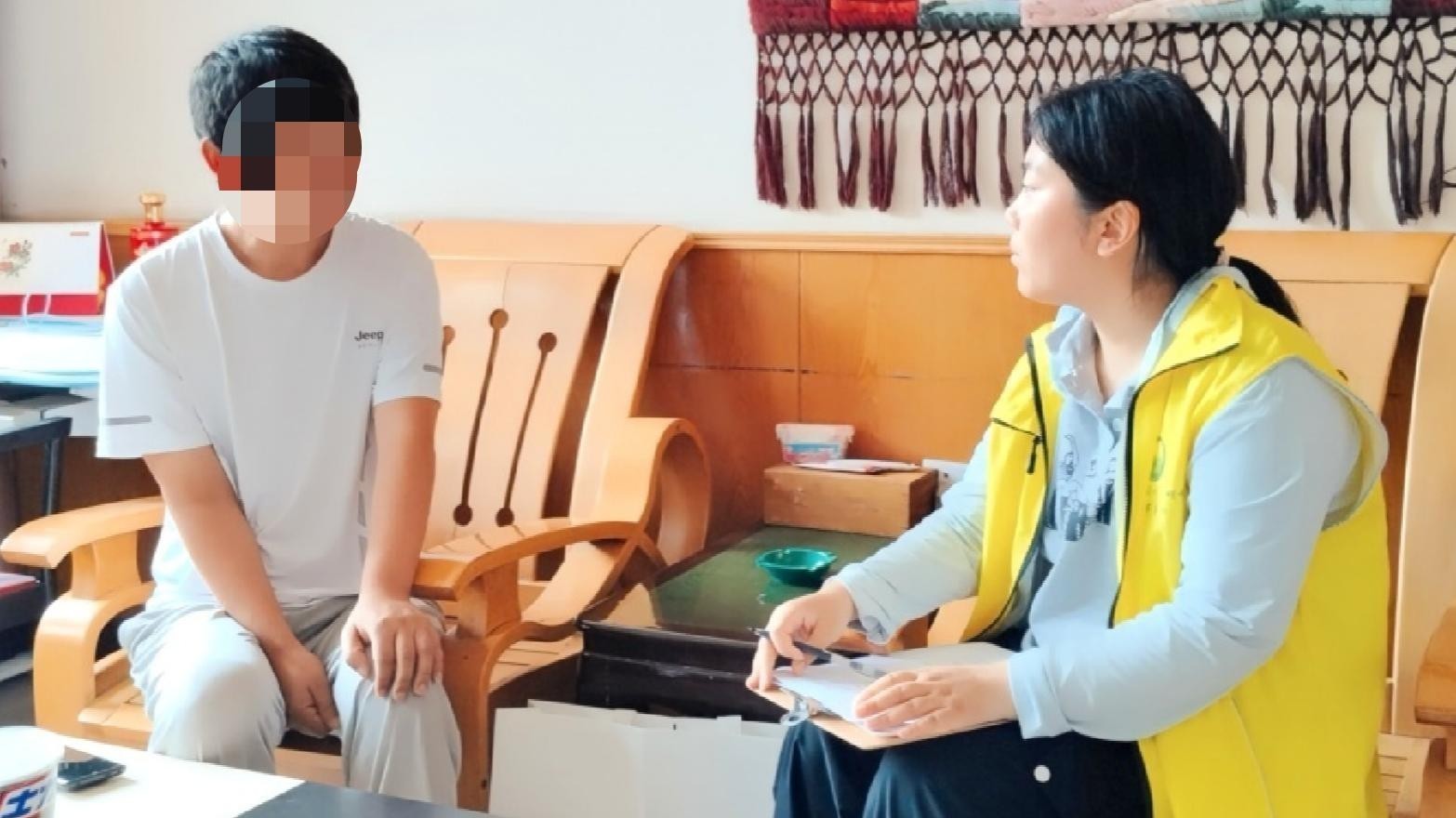 暖心守护,逐光而行!明峰社工为通州困境儿童筑牢成长保障线 暖心守护,逐光而行!明峰社工为通州困境儿童筑牢成长保障线