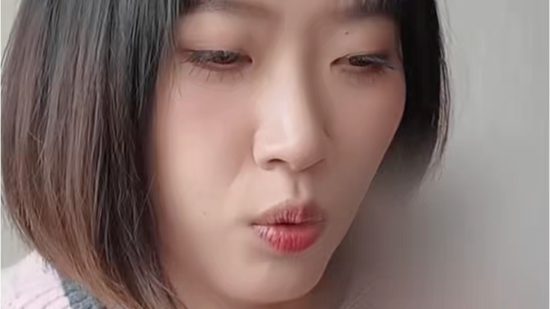 母亲沉迷看直播 不到一年花近五万#直播骗局 母亲沉迷看直播 不到一年花近五万#直播骗局