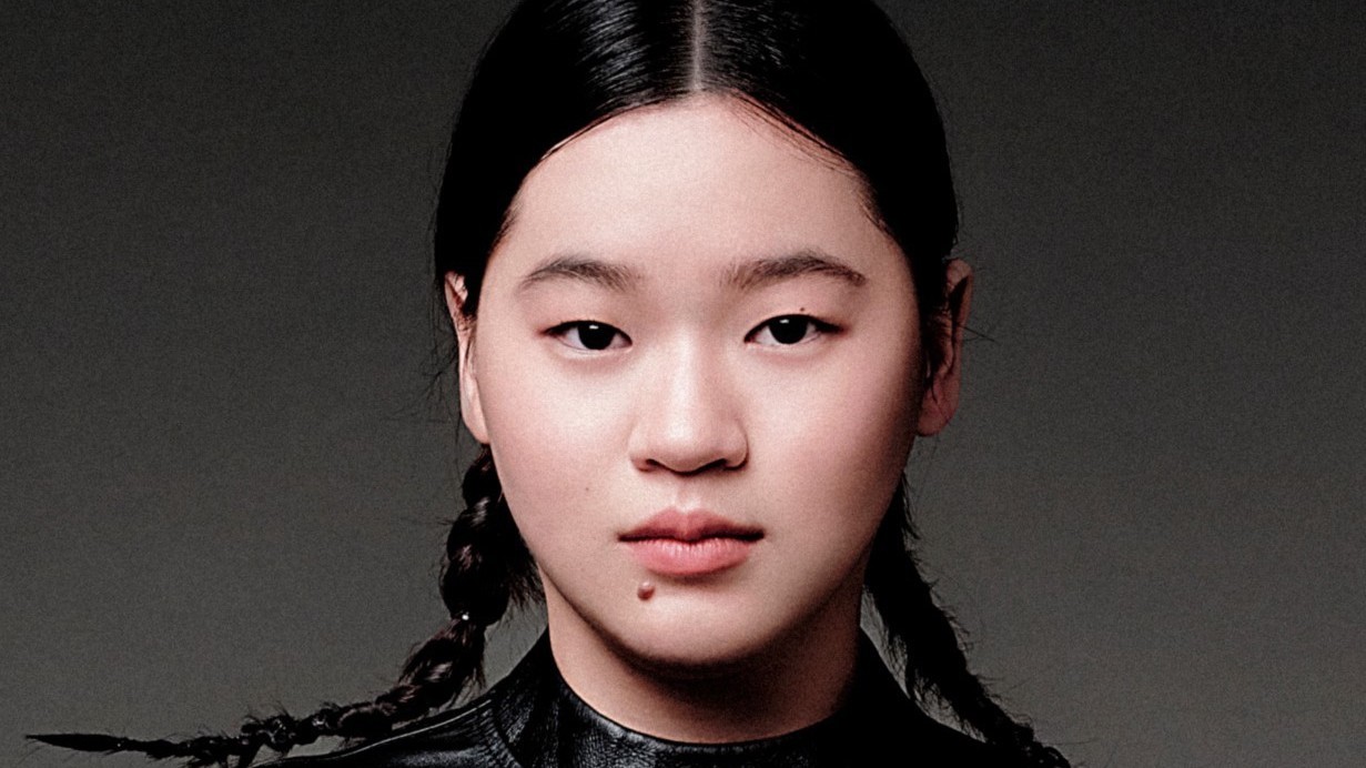 全红婵作为年度体育人物登上《人物》杂志封面，这也是她的杂志首秀。