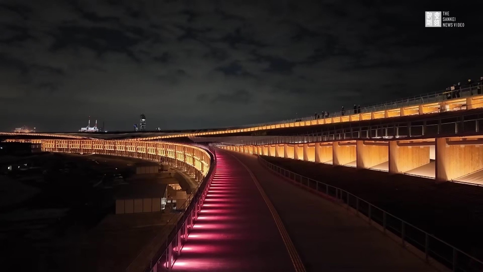 点亮“光环” 大阪世博会大屋顶亮灯 点亮“光环” 大阪世博会大屋顶亮灯