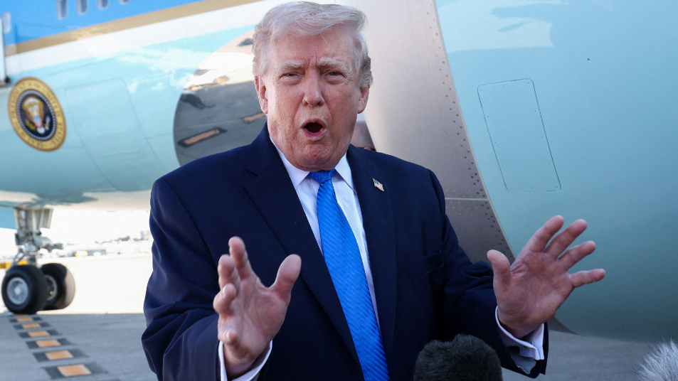 特朗普提议与伊朗“联合管理”霍尔木兹海峡