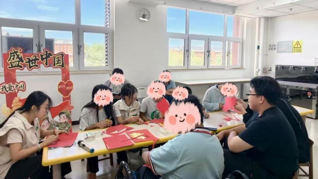 丰台区儿童福利院组织开展“红心向党 礼赞祖国”主题活动 丰台区儿童福利院组织开展“红心向党 礼赞祖国”主题活动