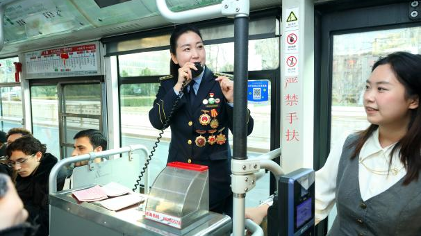 “文明互鉴大课堂”开课! “文明互鉴大课堂”开课!