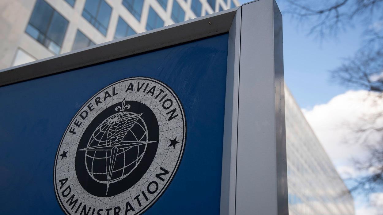 美联邦航空局建议在委方飞行情报区保持警惕 美联邦航空局建议在委方飞行情报区保持警惕