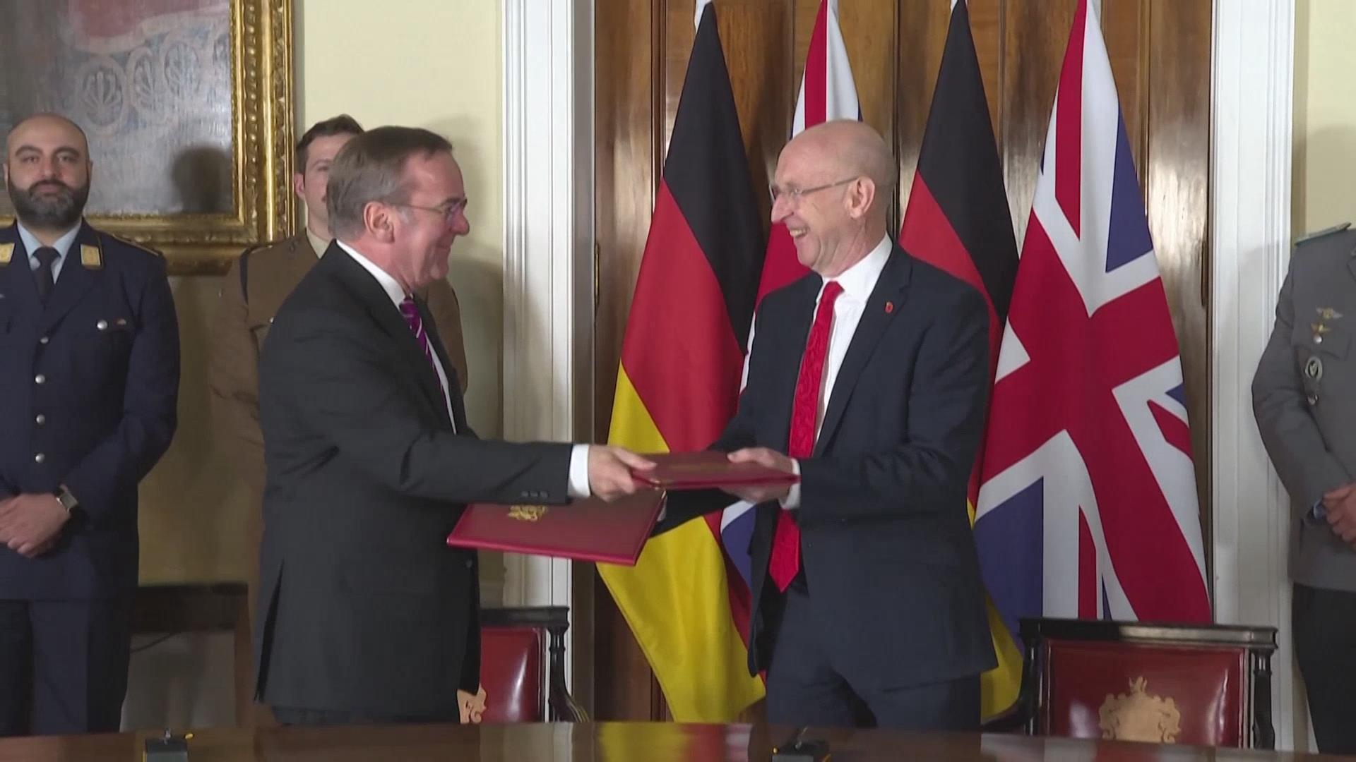 英德两国签署军事合作协议