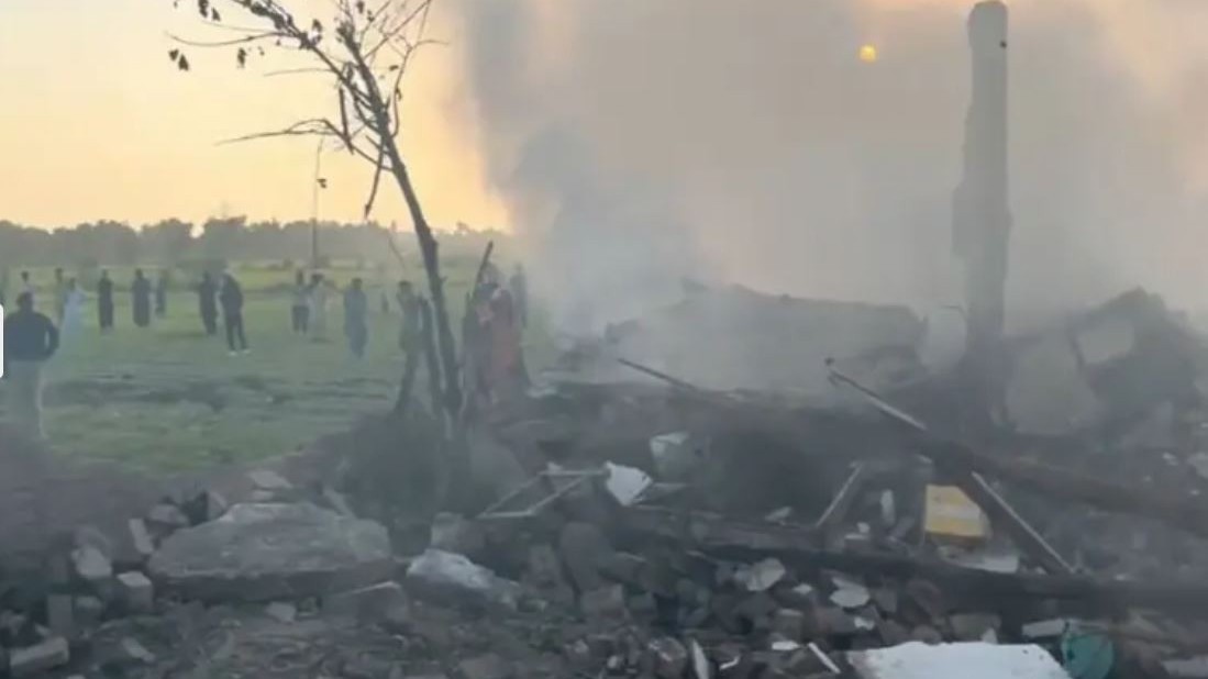 巴基斯坦南部一烟花厂爆炸 致多人死伤 巴基斯坦南部一烟花厂爆炸 致多人死伤