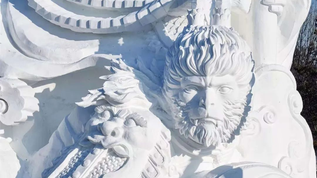 “黑神话”化作哈尔滨冰雪神话！20米高“悟空”竣工