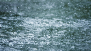 牡丹江大学通报“强降雨致内涝”：属自然灾害，未造成任何人员伤亡及财产损失，学校已连夜清淤