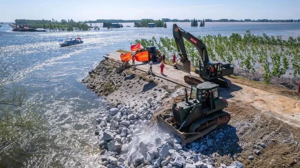 洞庭湖决口开始封堵合龙!险情处置工作重点是什么? 洞庭湖决口开始封堵合龙!险情处置工作重点是什么?