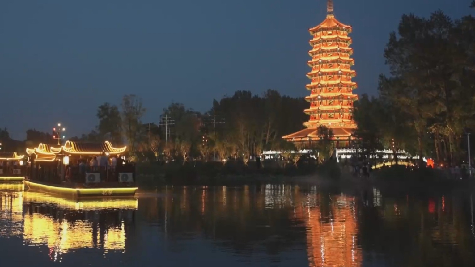 “北京到底有谁在”系列视频爆火 市文旅局回应官方新媒体如何玩梗 “北京到底有谁在”系列视频爆火 市文旅局回应官方新媒体如何玩梗