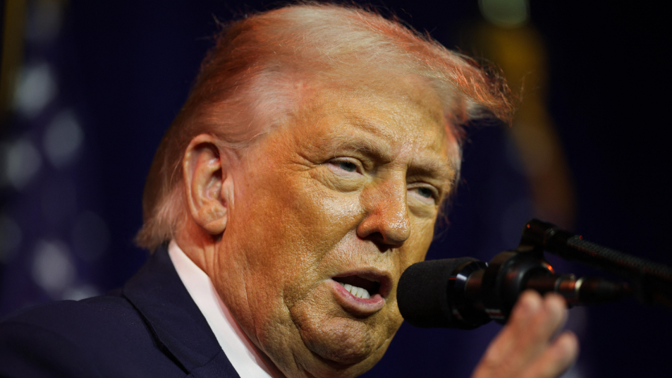 特朗普批准美国南卡罗来纳州和弗吉尼亚州进入紧急状态