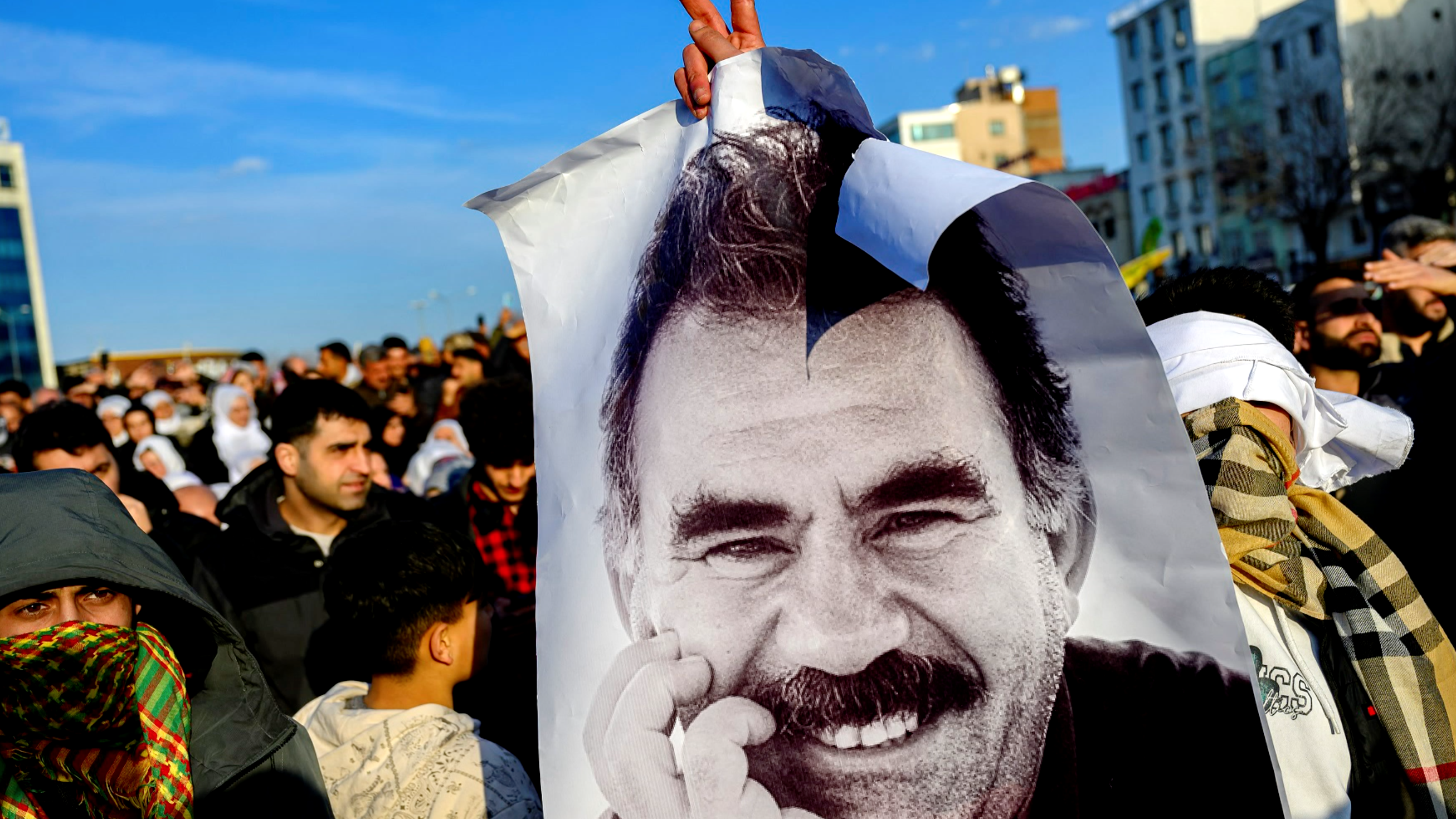 土耳其:库尔德工人党领导人呼吁该组织放下武器并解散 土耳其:库尔德工人党领导人呼吁该组织放下武器并解散