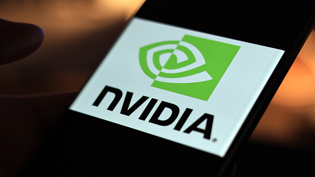 美称将允许英伟达向中国出售H200人工智能芯片 外交部回应