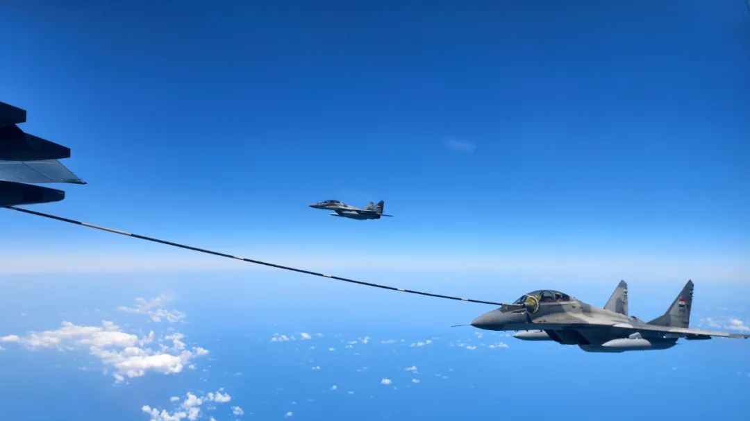 大国之翼同风起 ，中国战机大片来了！