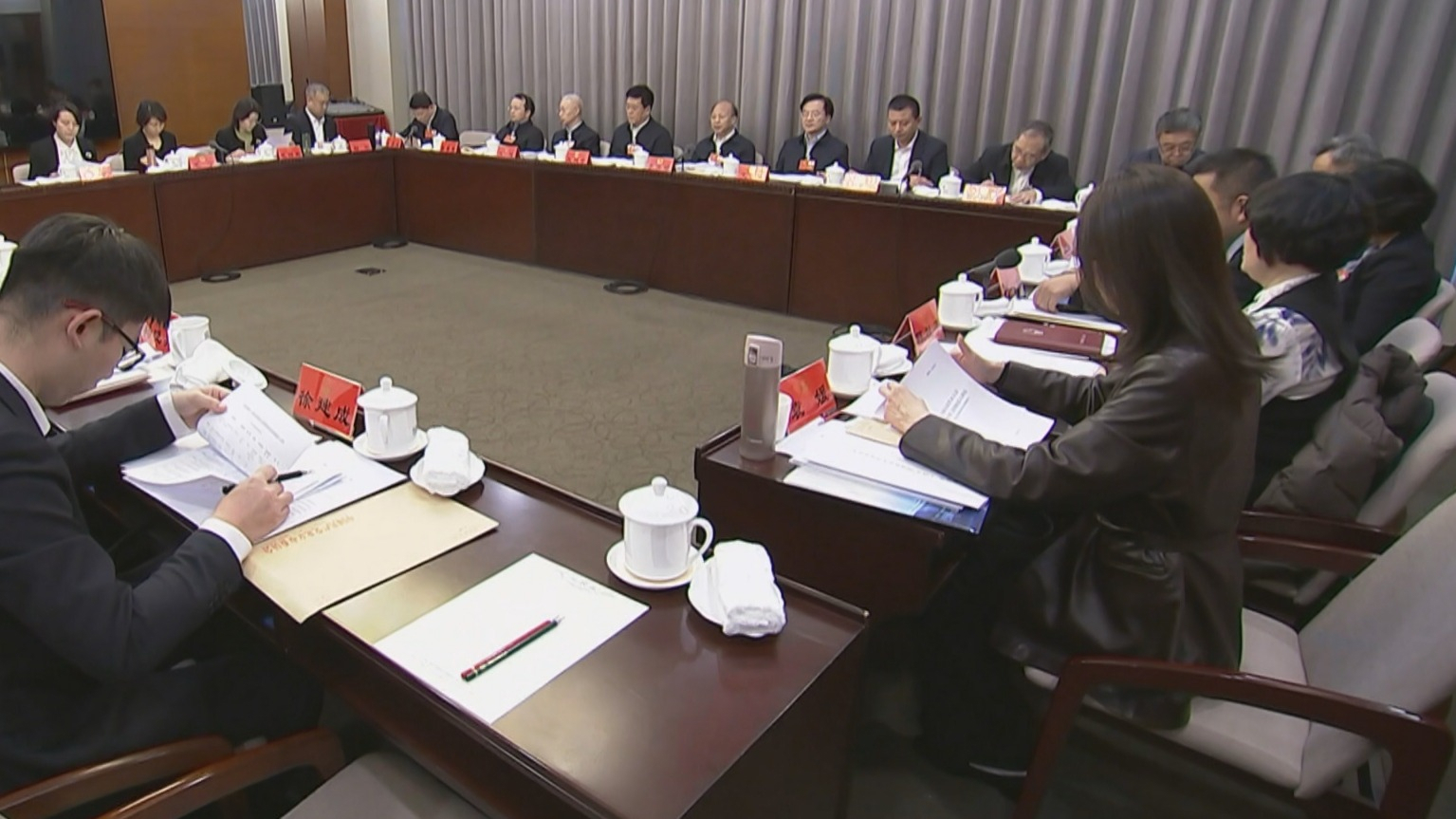 奋力推动新时代首都发展再上新台阶 李秀领参加朝阳团审议