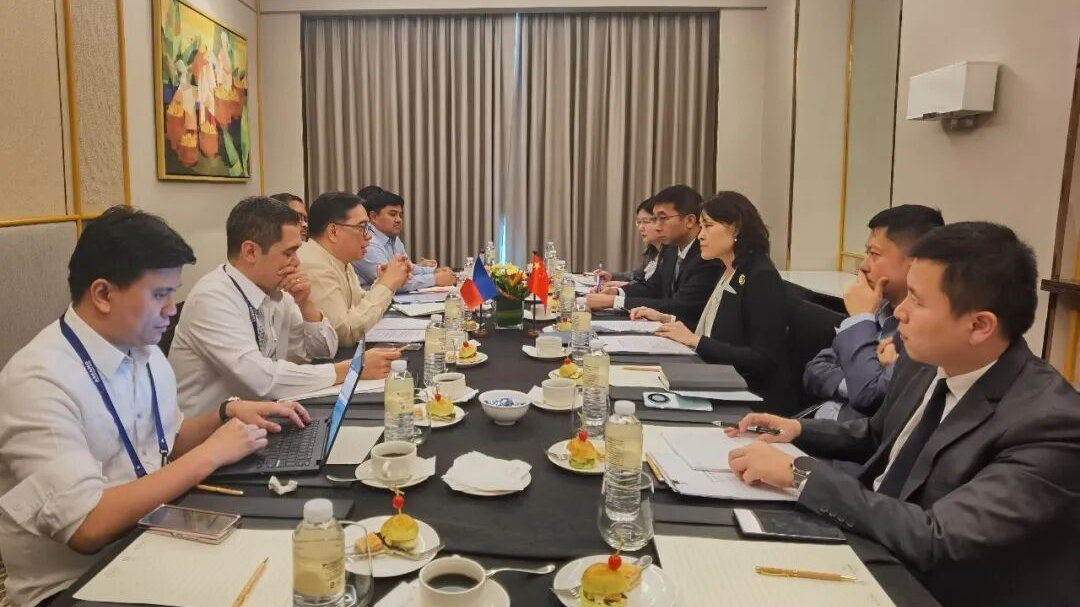 中国和菲律宾就涉海等问题举行双边对话