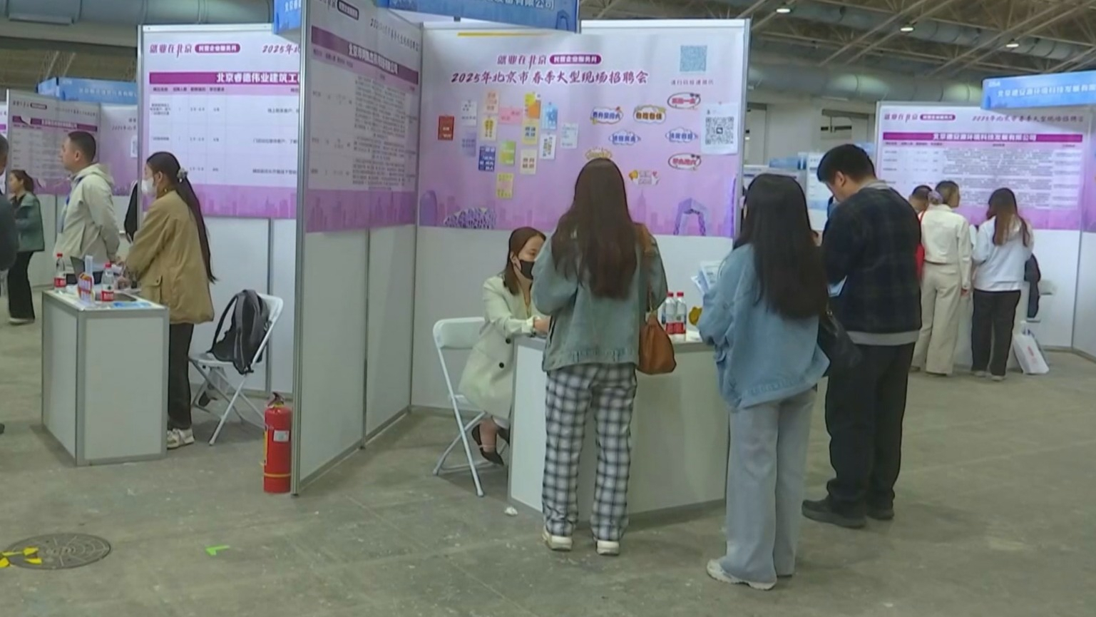 市人社局推出44条硬核措施 助力优化营商环境